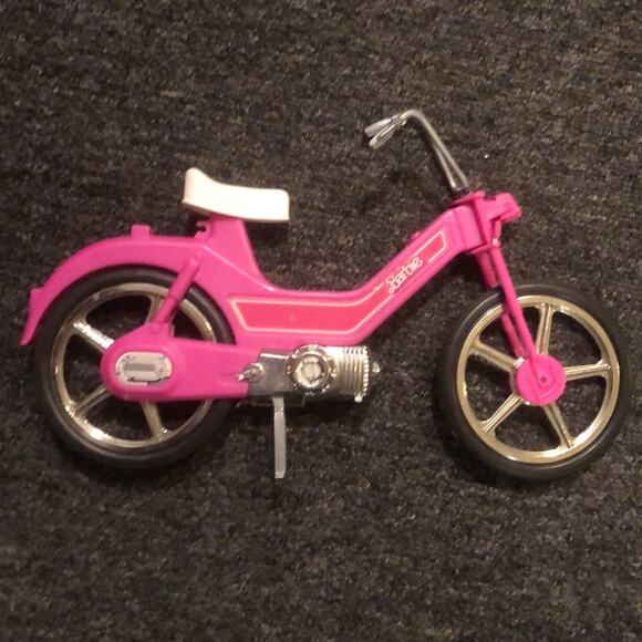 Vintage 1983 Mattel Barbie Motor Bike Pink USED CONDITION - Picture 1 of 4